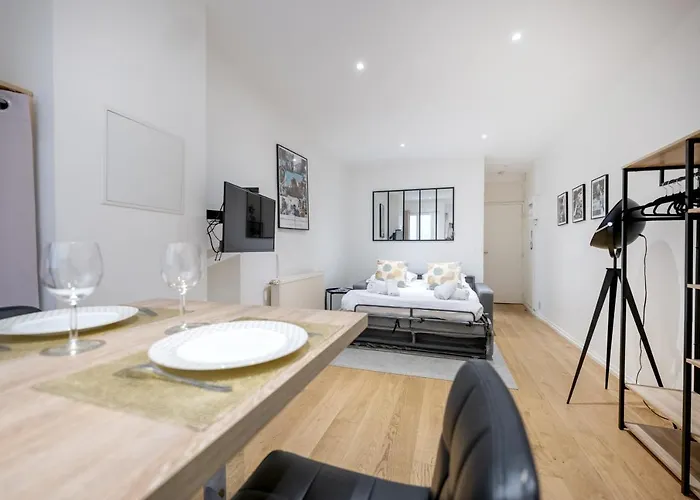 Les De Louis - Apartment *