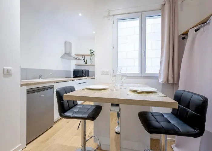 Apartman Les De Louis - *
