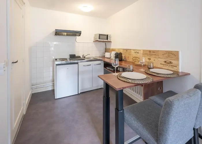 Apartman Les De Louis - *
